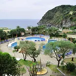 Ξενοδοχείο Zaro 4*