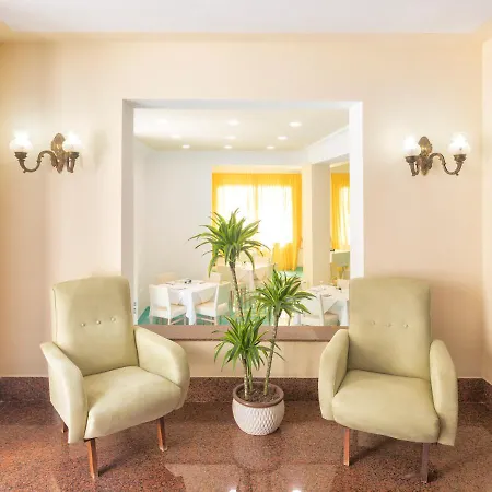 Zaro Hotel 4*