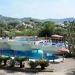 Zaro Hotell 4*