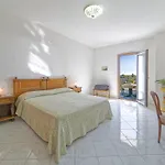 Hotell Zaro