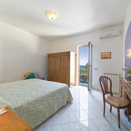 Zaro Lacco Ameno (Isola d'Ischia)